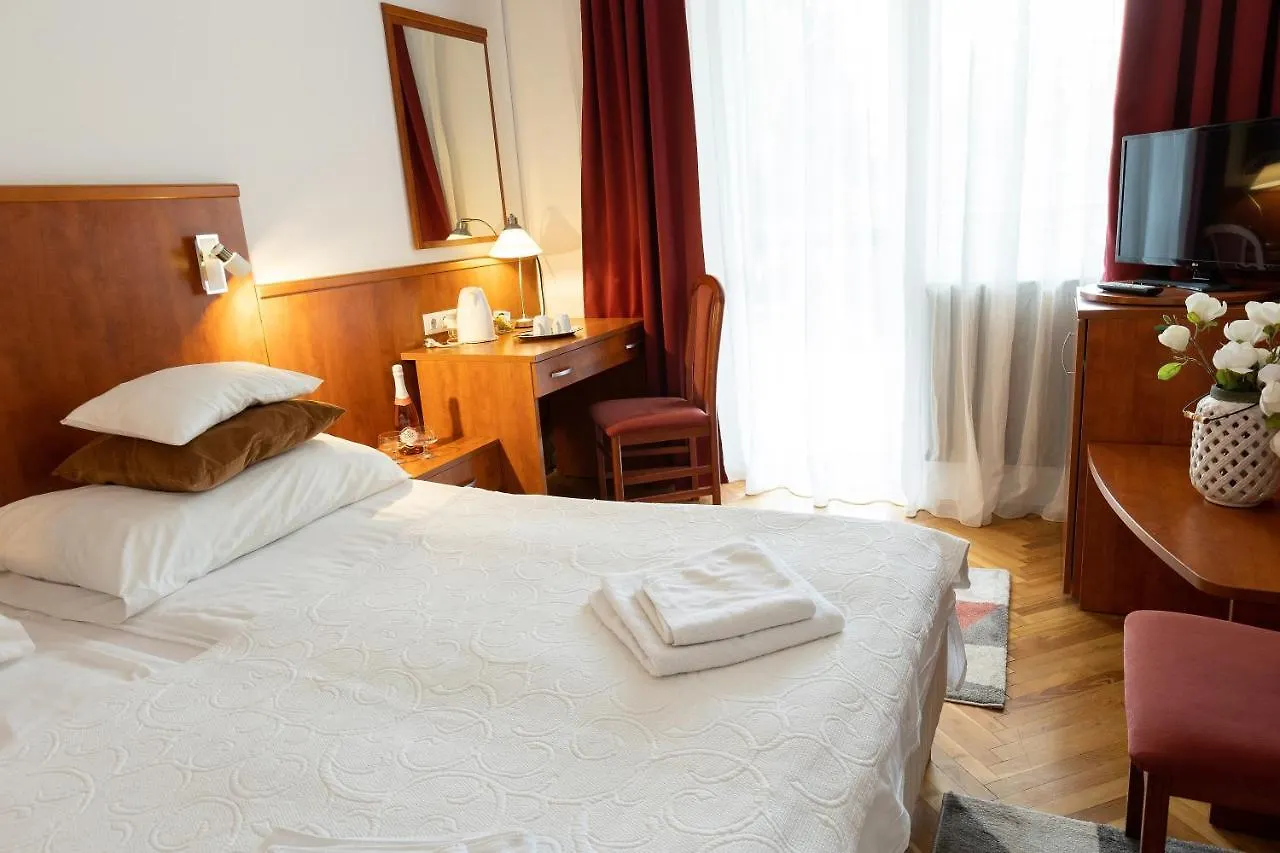 בודפשט Helios Hotel Apartments