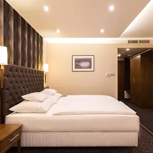 Szőnyi Garden Pest Hotel