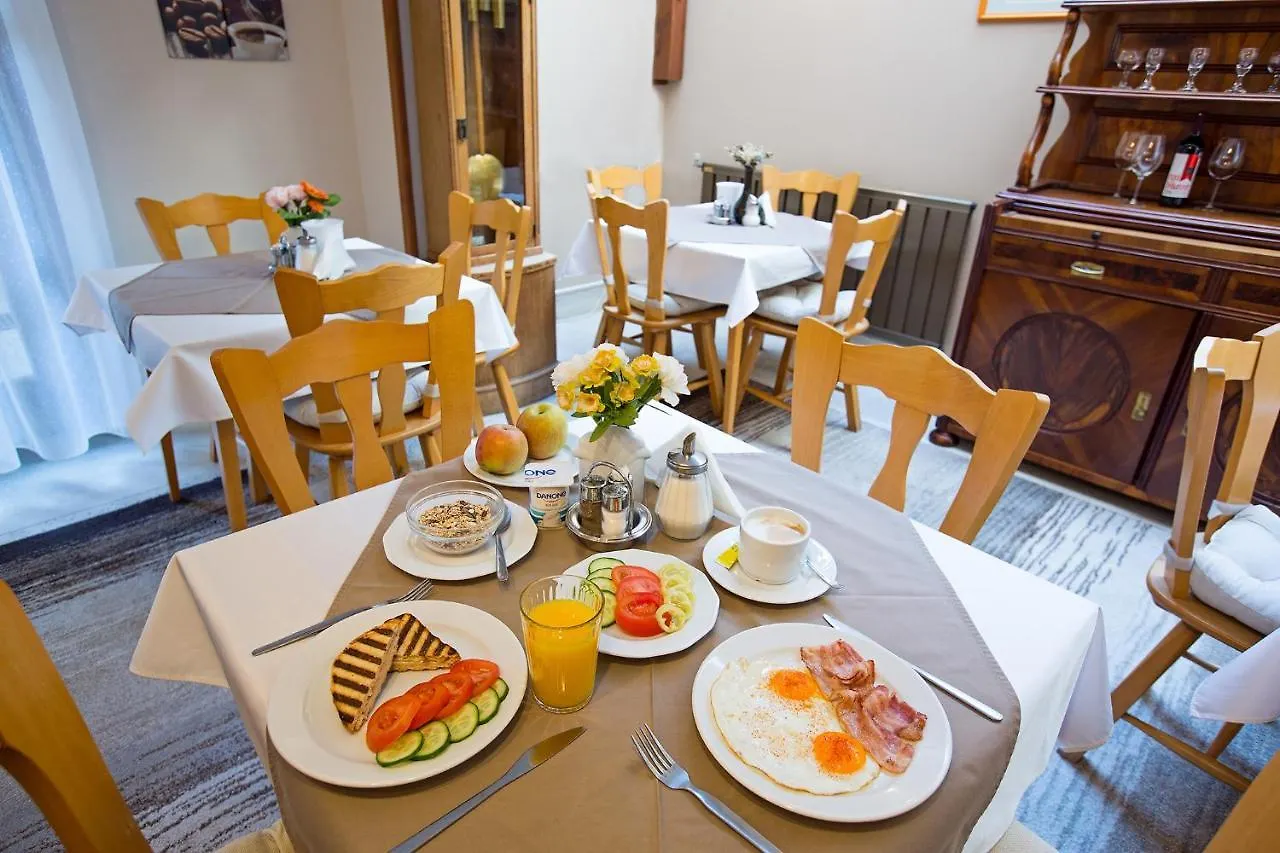 Helios Hotel Apartments Budapest Ungern