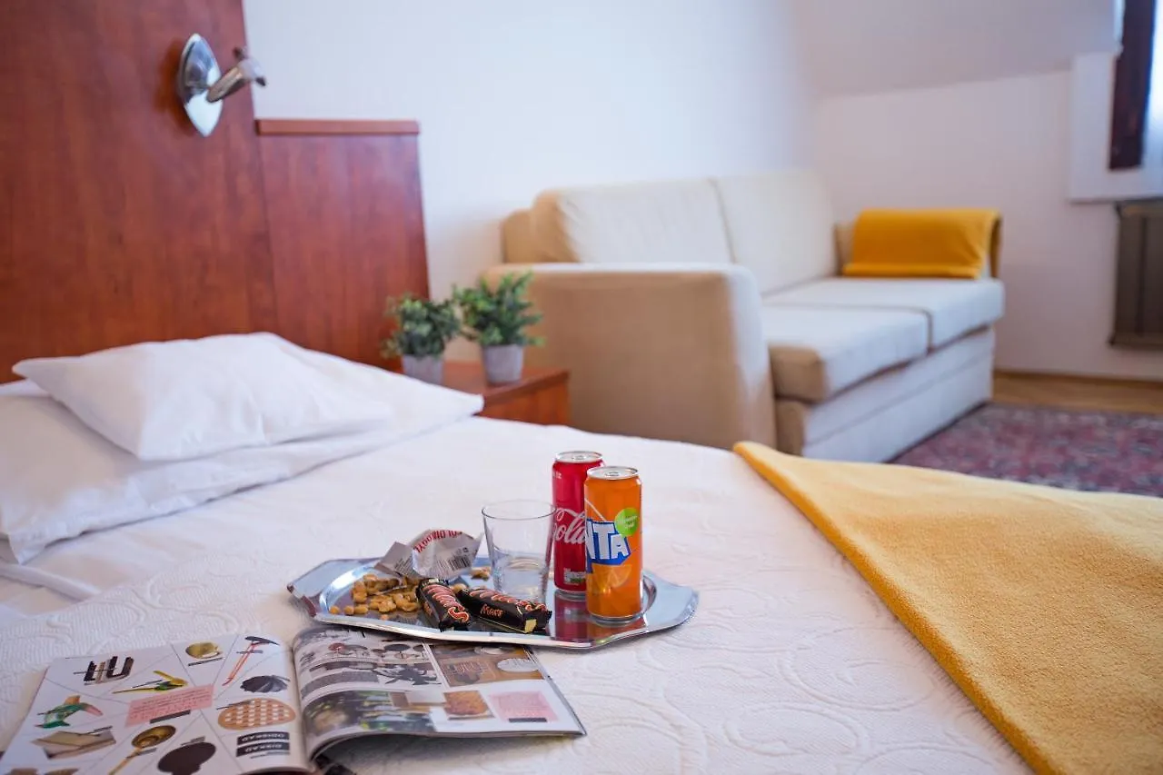 Helios Hotel Apartments Budapest Ungarn