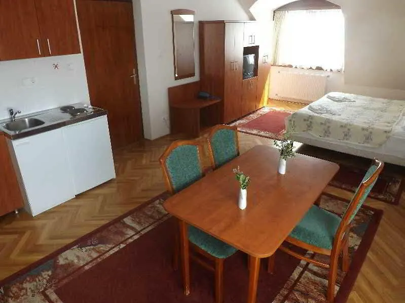 Helios Hotel Apartments Budapest
