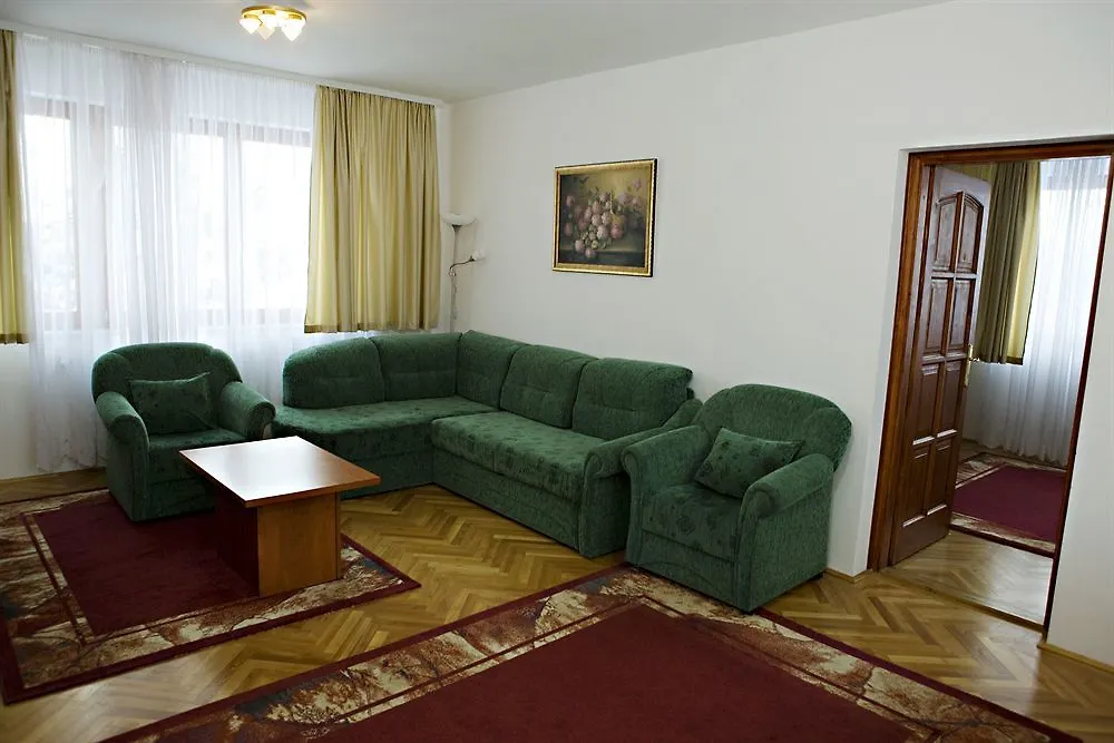 Helios Hotel Apartments Budapest 3*,